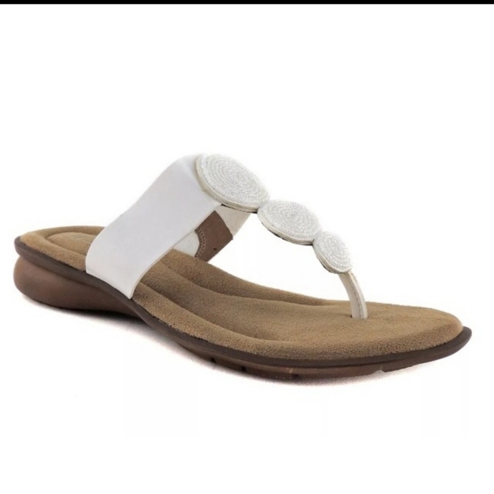 Naturalizer White Sandals Knotted Detail Cushioned Comfort